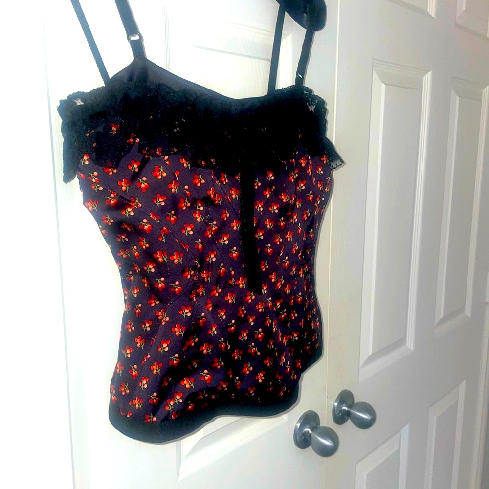 Dolce & Gabanna bustier. Iconic cherry print EU40 American 6/SM-waist 26-27”